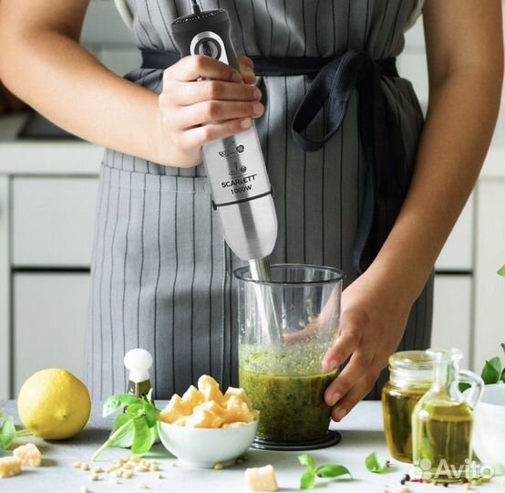 Погружной блендер Scarlett с чашей