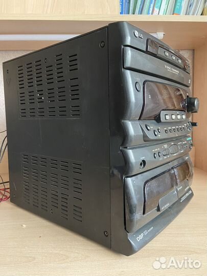 Музыкальный центр LG голова