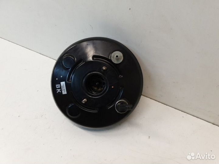 Вакуумный усилитель Toyota Hilux 8 2016