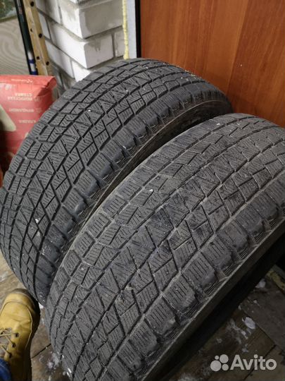 Bridgestone Blizzak DM-V2 225/60 R18 100R