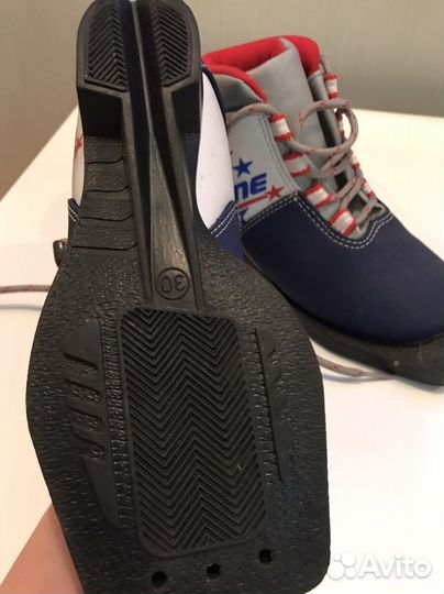 Лыжные ботинки 30р