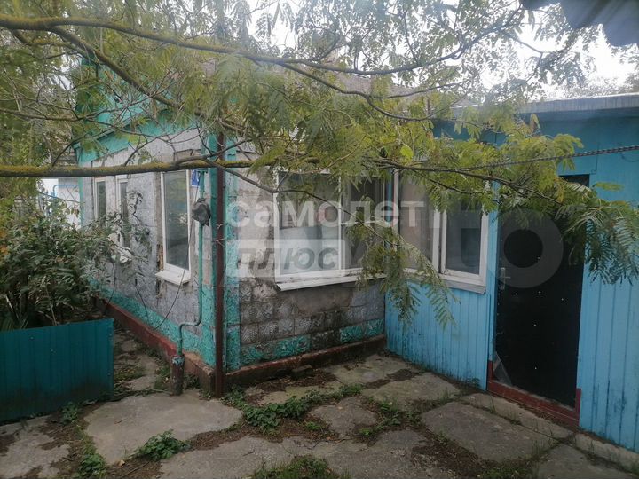 Дом 32 м² на участке 12 га