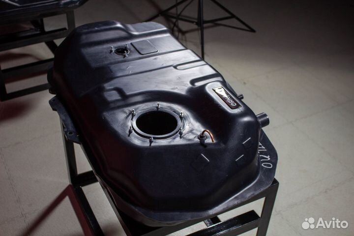 Топливный бак Митсубиси Еклипс кросс