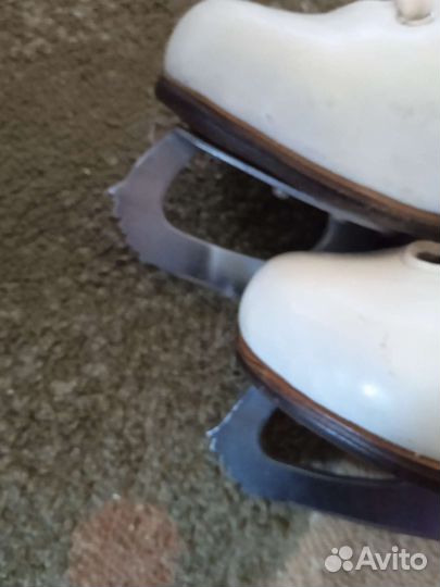 Коньки фигурные, женские, 23,5 см