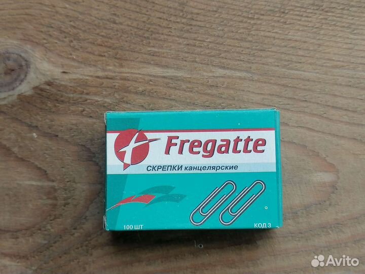 Скрепка концелярская