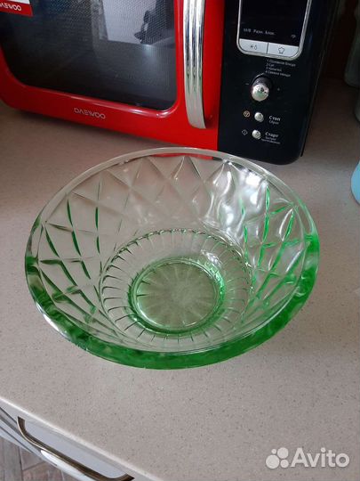 Салатник, ваза для фруктов зелёное стекло