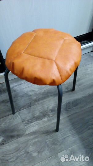 Чехлы на табуреты оранжевые иск. кожа