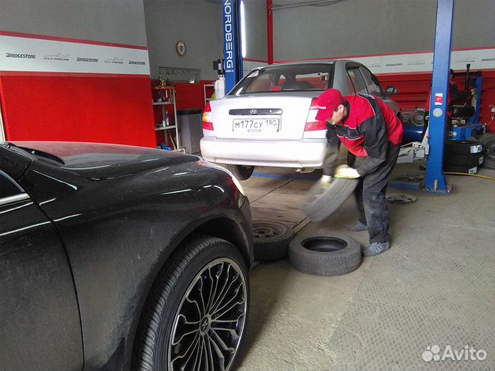 RoadX RX Frost WH12 235/60 R17 102H