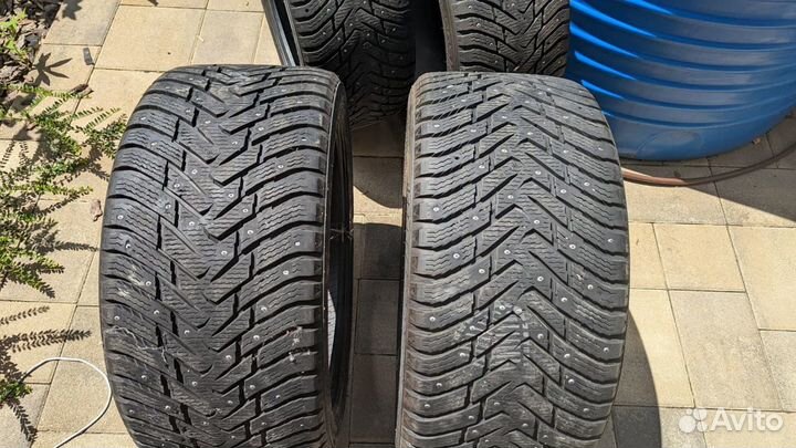 Nokian Tyres Hakkapeliitta 8 SUV 265/45 R20 110
