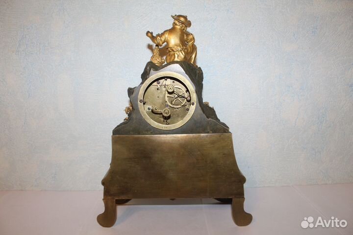 Часы. Франция 19 век. Бронза. Рабочие. Обслуженные