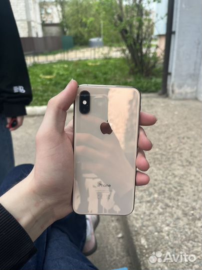 iPhone Xs, 64 ГБ
