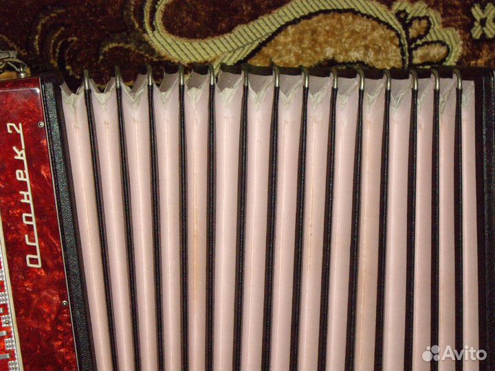 Продаю баян Огонек 2