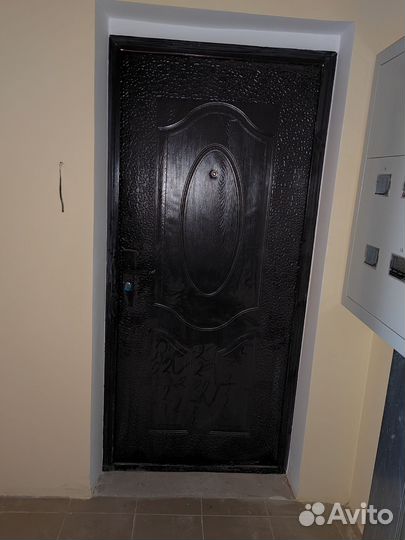 Дверь входная металлическая