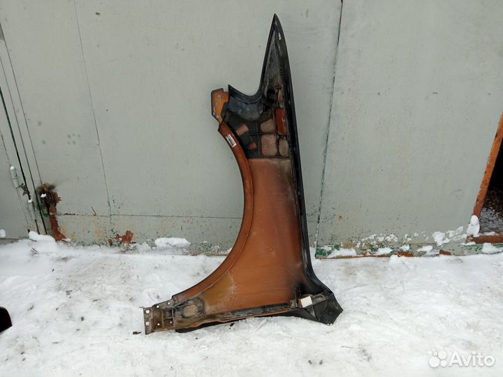 Крыло Volkswagen Toareg 2002-2006