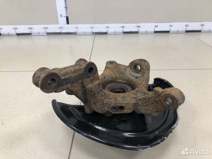 Кулак поворотный передний левый Renault Duster 201