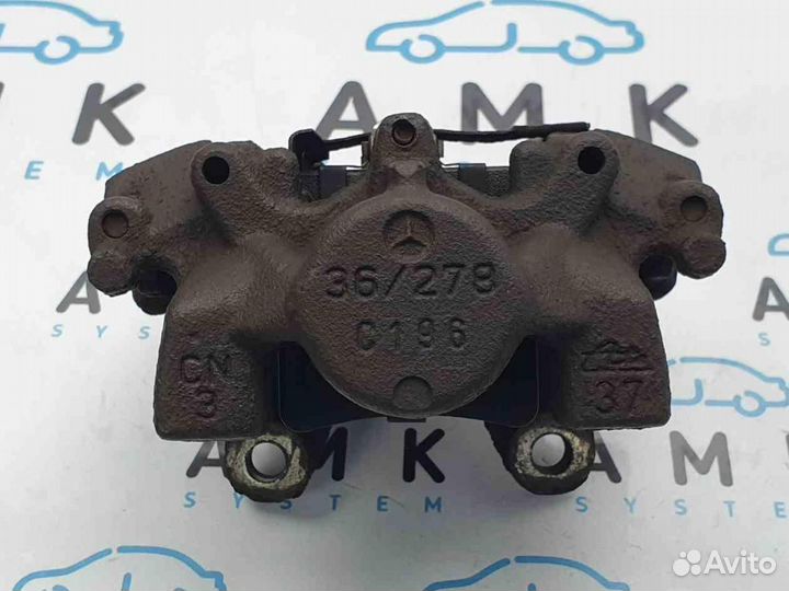 Суппорт Mercedes C W203 2000-2006