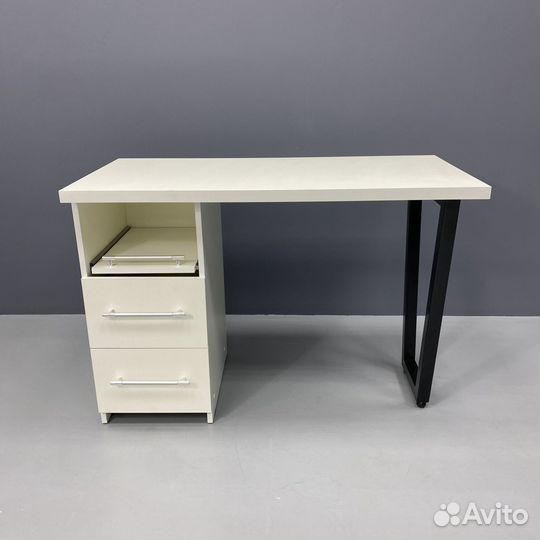 Стол для маникюра Лофт