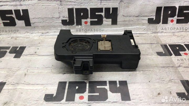 Сабвуфер Infiniti Qx56 JA60 VK56DE 2005