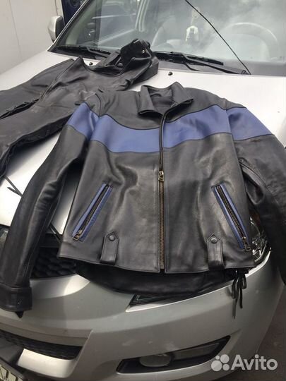 Мотокуртка и чапсы