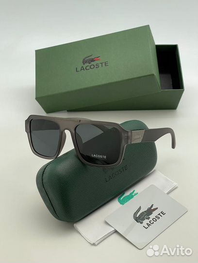 Солнцезащитные очки lacoste