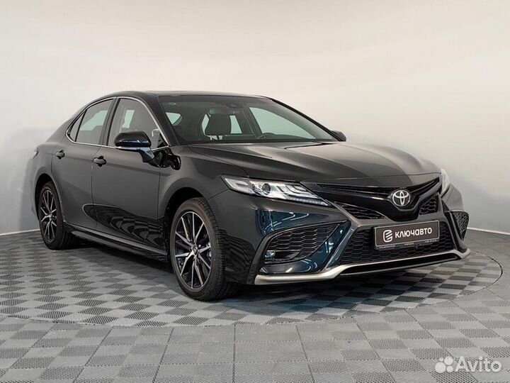 Toyota Camry 2.5 AT, 2023