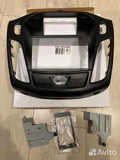 Рамка для 2 din магнитолы в Ford Focus 3