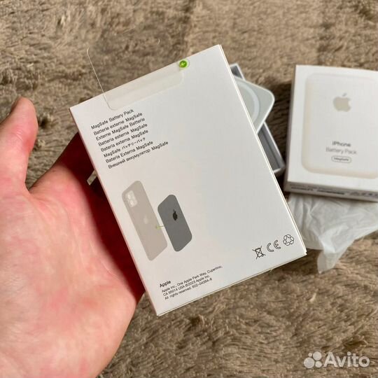 Apple MagSafe Battery Pack белый