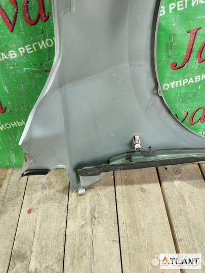 Крыло переднее левое nissan tiida