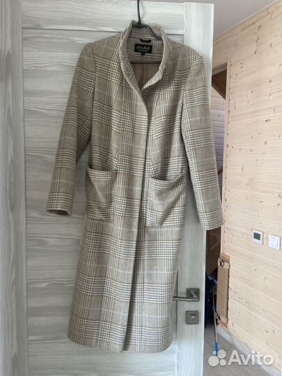 Пальто женское 42 44