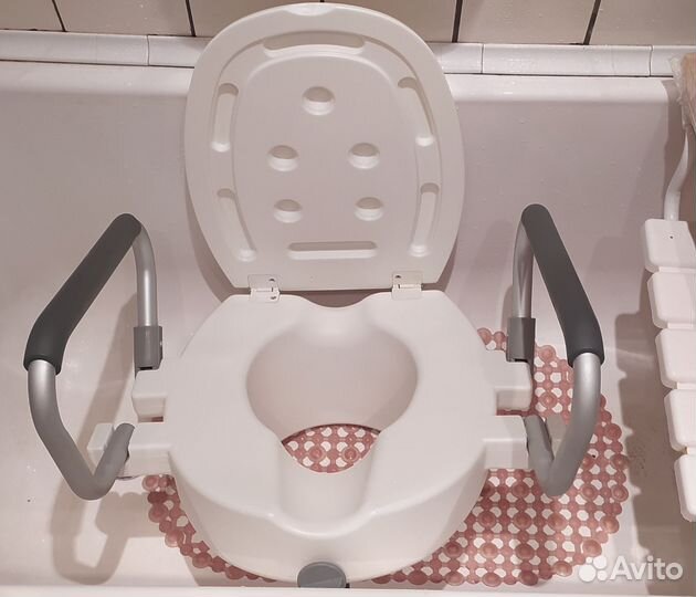 Насадка на унитаз, для маломобильных