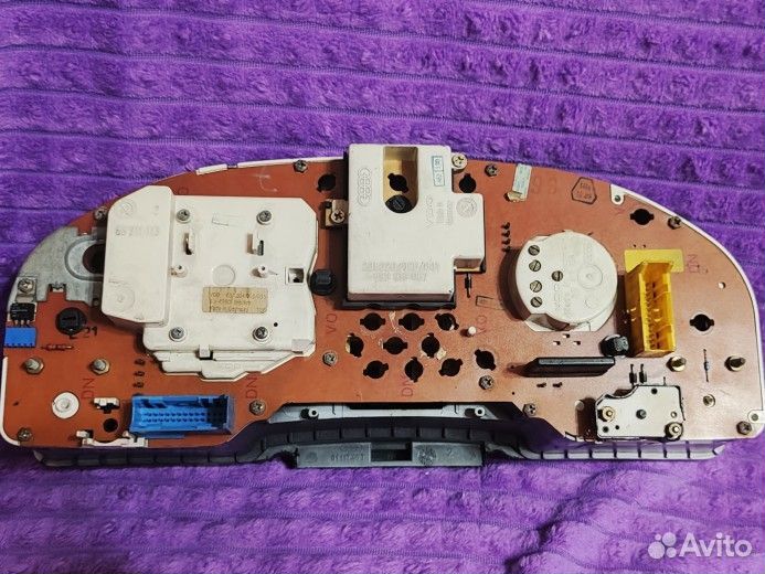 Приборная панель Audi 80 90 b3