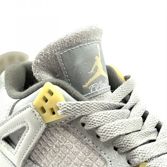 Jordan 4 SE Craft Photon Dust