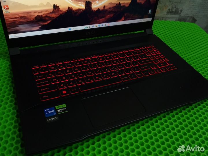 MSI (17'3/RTX3050/i5
