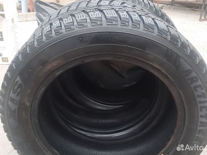 Зимние шины 185/60R15