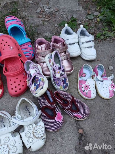 Детская обувь и одежда для девочек