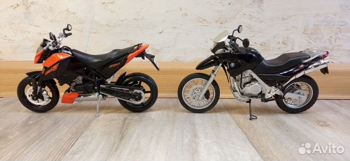 Модель мотоцикла BMW R1200C 1:18