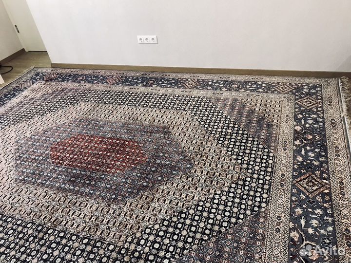 Ковер шелковый бу