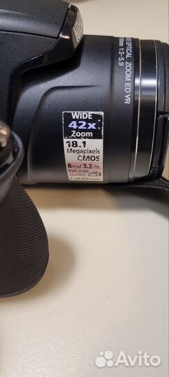 Зеркальный фотоаппарат nikon coolpix P52O