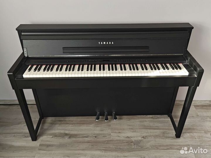 Цифровое пианино Yamaha CLP-S406