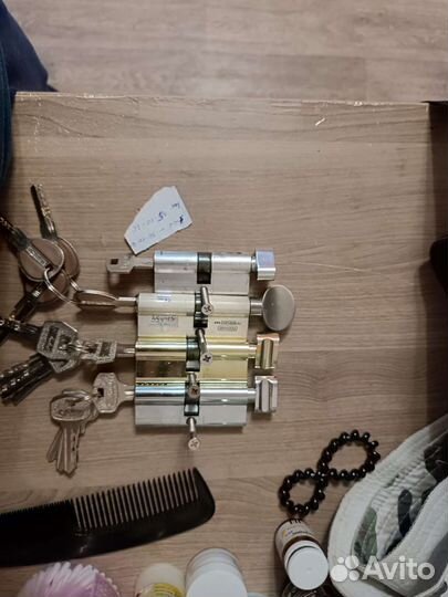 Личинка для замка с вертушкой