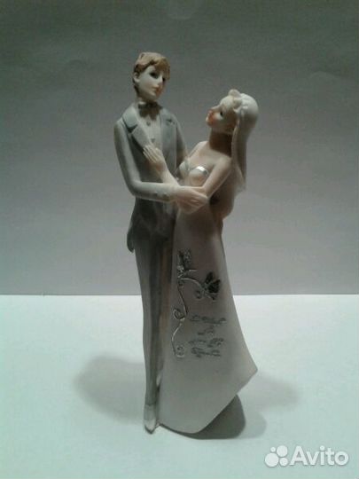 Статуэтка-фигура (Молодожёны)