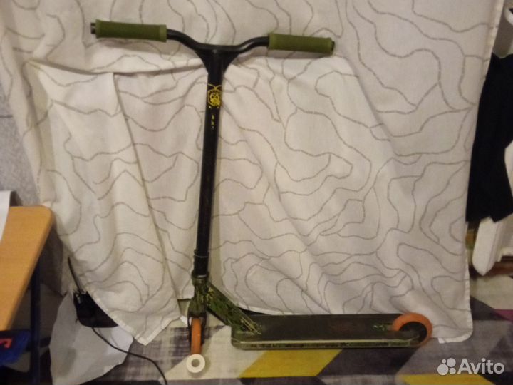 Трюковой самокат slamm skooters