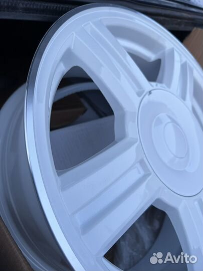 Торусы 15 белые новые