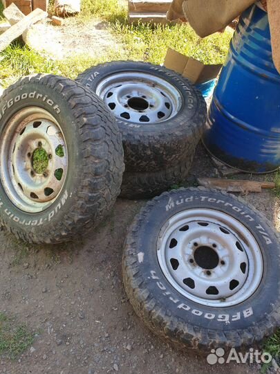 Bfgoodrich Mud-Terrain T/A 235/70 R16