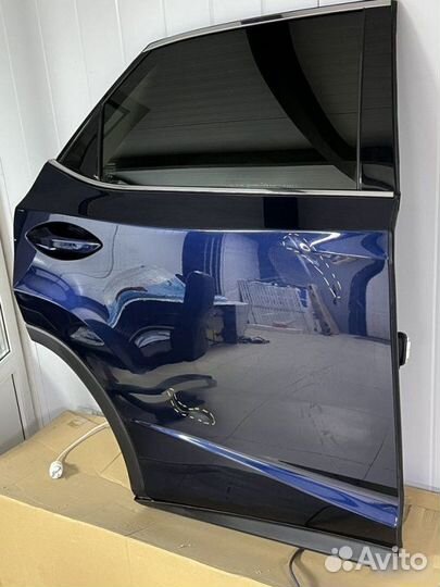 Дверь задняя правая Lexus Rx 4