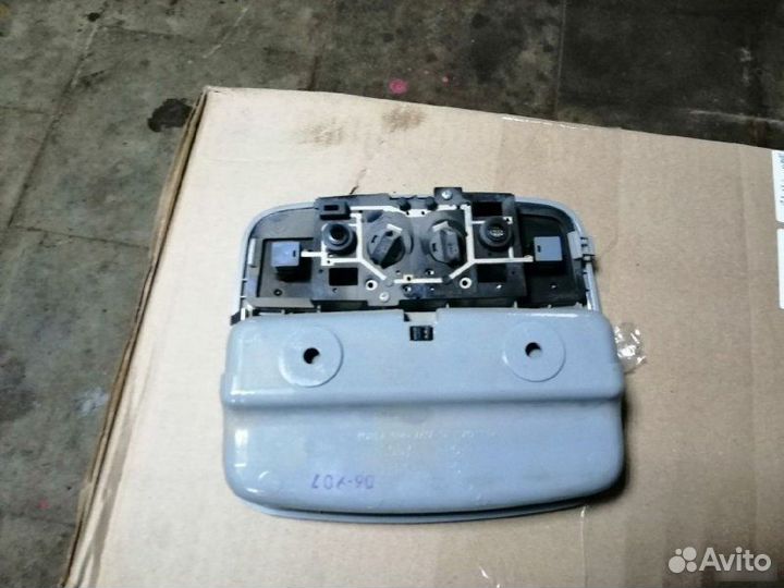 Плафон салонный Kia Spectra