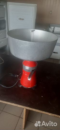 Сепаратор для молока электрический