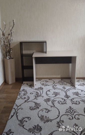 Стол компьютерный