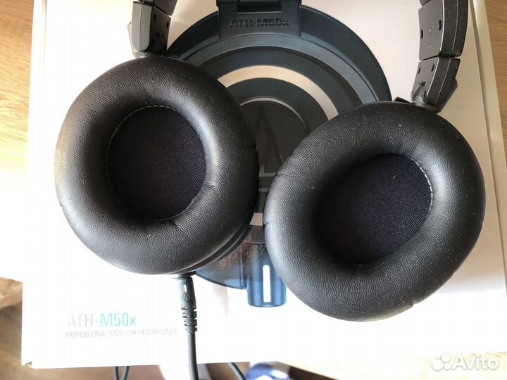 Наушники Audio-Technica ATH-M50x