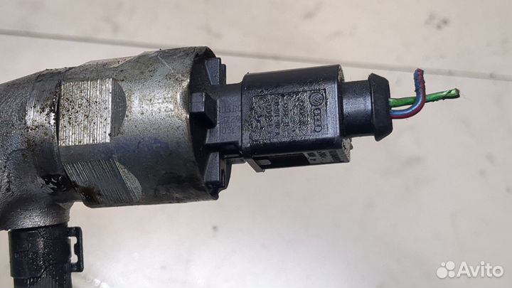 Рампа топливная Volkswagen Jetta 6, 2013